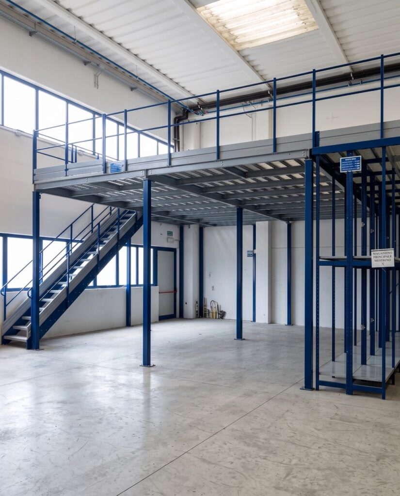 Scaffalatura Leggera a Ripiani_4
